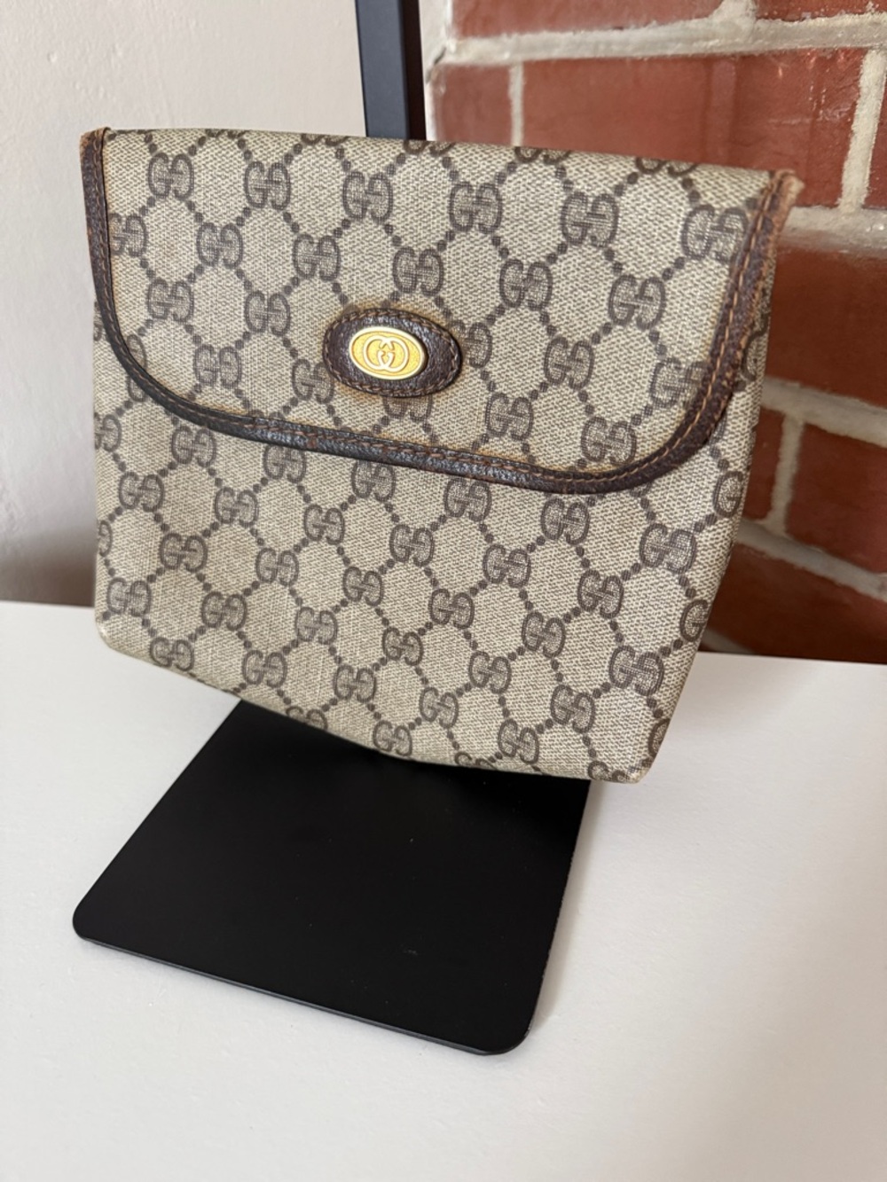Authentic Vintage Gucci Tan Beige GG Supreme Pouch - Picture 2 of 6